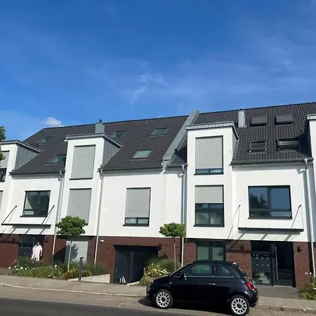 Ickerswarderi Strasse 100 Düsseldorf